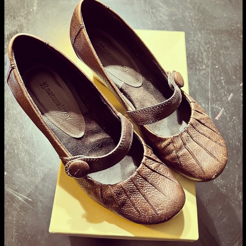 Naturalizer Wedge - Picture 2 of 2